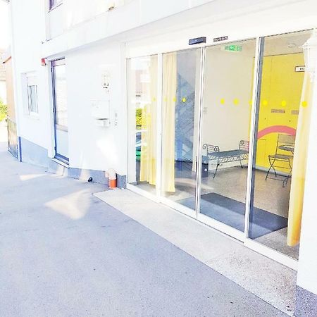 Hostel Sonne Friedrichshafen Exterior photo